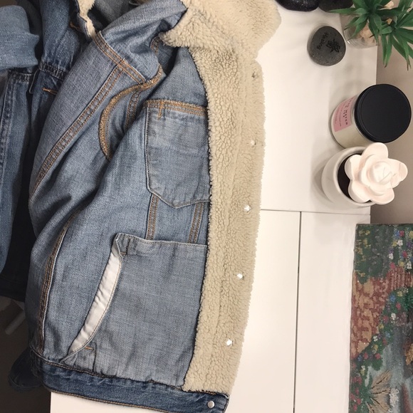 Gap sherpa lined denim button down jacket - Picture 6 of 6